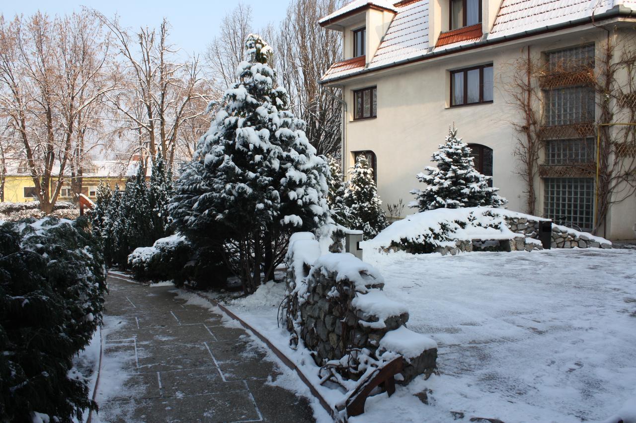 The Zen Hotel - Posticum Oradea Luaran gambar